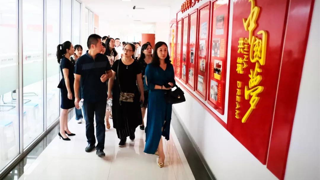 香港六和合现场直播